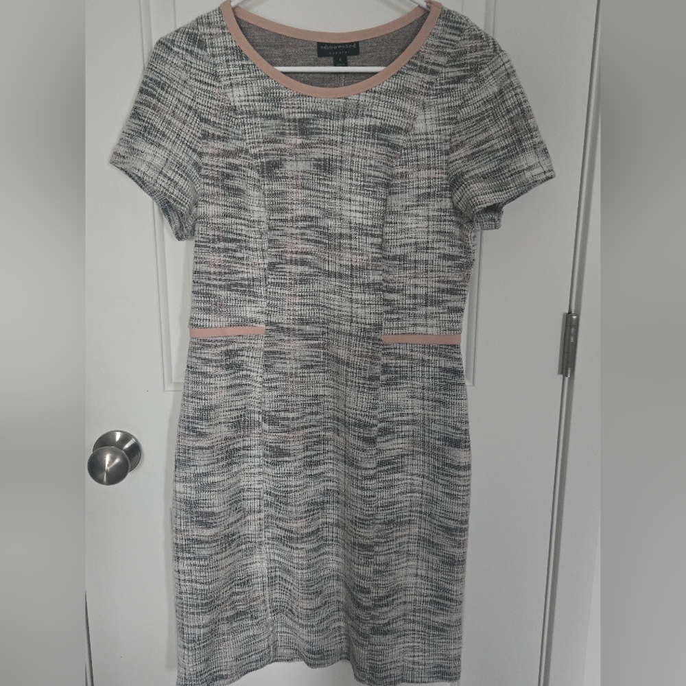 Chic Tweed Short Sleeve Dress